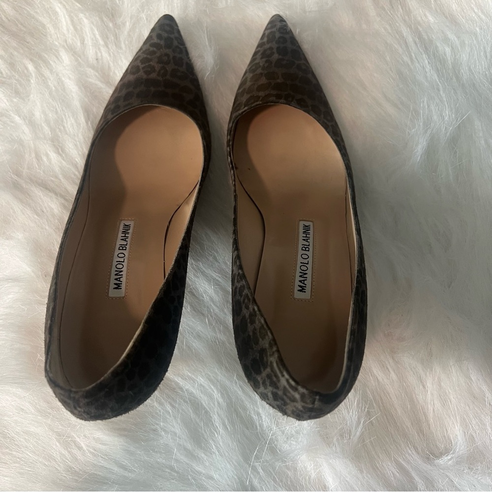 Manolo Blahnik Leopard Print Suede Size 37 Pointed Toe Heels - Picture 9 of 15